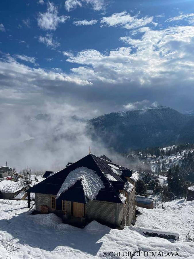 Loghouse At Khajjiar Lake Esterno foto