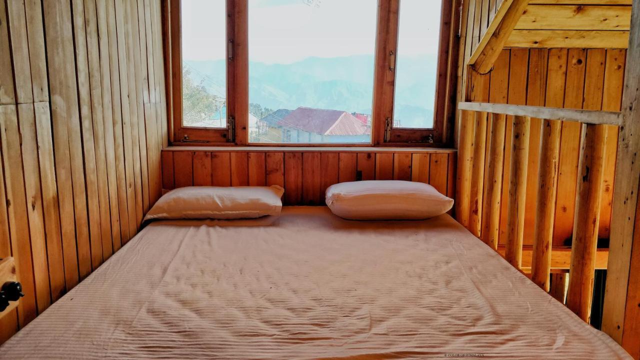 Loghouse At Khajjiar Lake Esterno foto